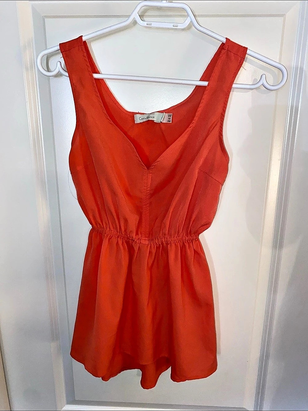 Coral v-neck S top, cinched waist, Like New